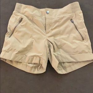 Athleta shorts, M